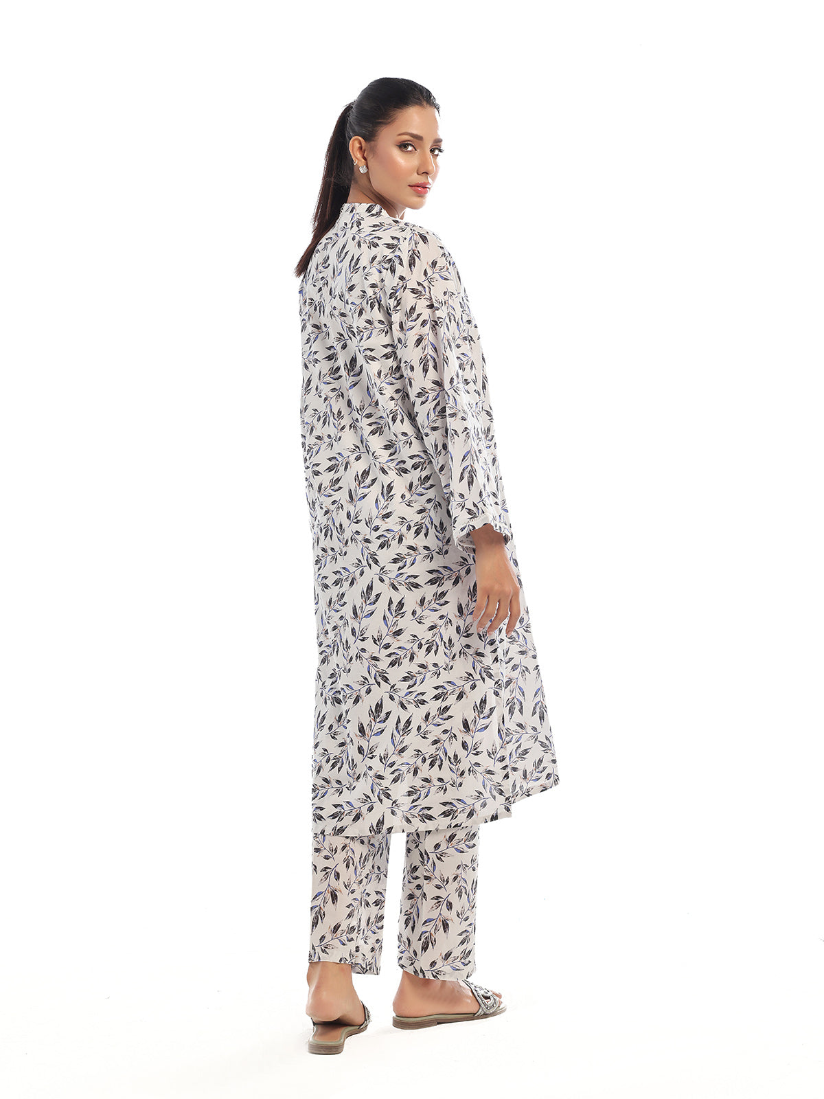 Oaks - Printed Unstitched Swiss Lawn Black/White - OL2PT-6287-A - 2 Piece - Unstitch
