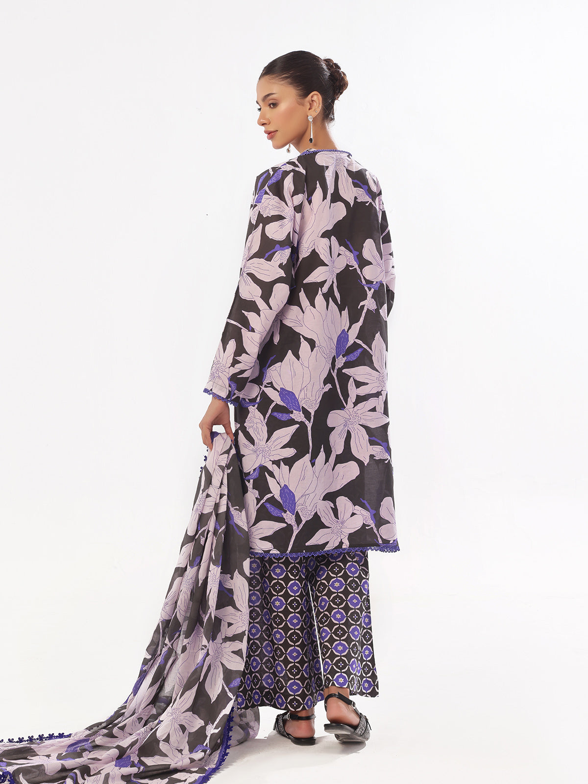 Oaks - Printed Unstitched Swiss Lawn Black & Blue - OL3P-6342-A - 3 Piece - Unstitch