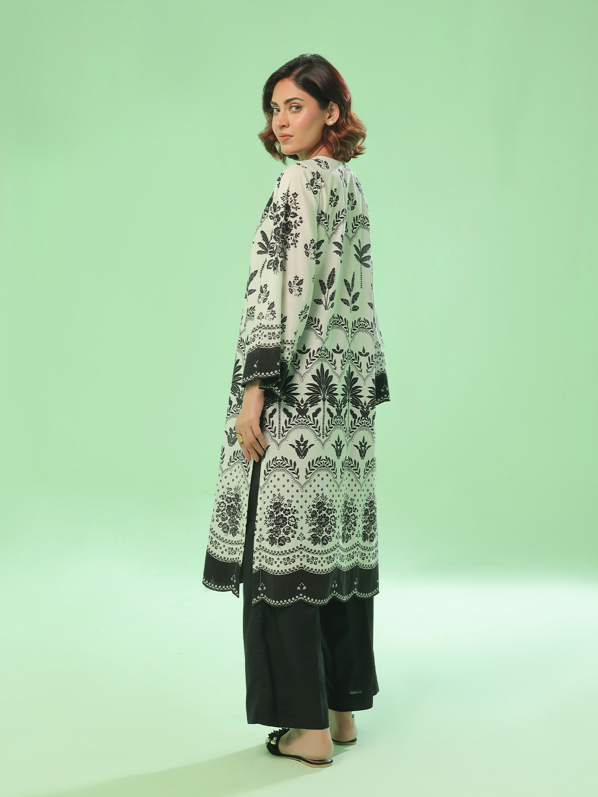 Oaks - Printed Pret & Unstitched Lawn Black - 1 Piece